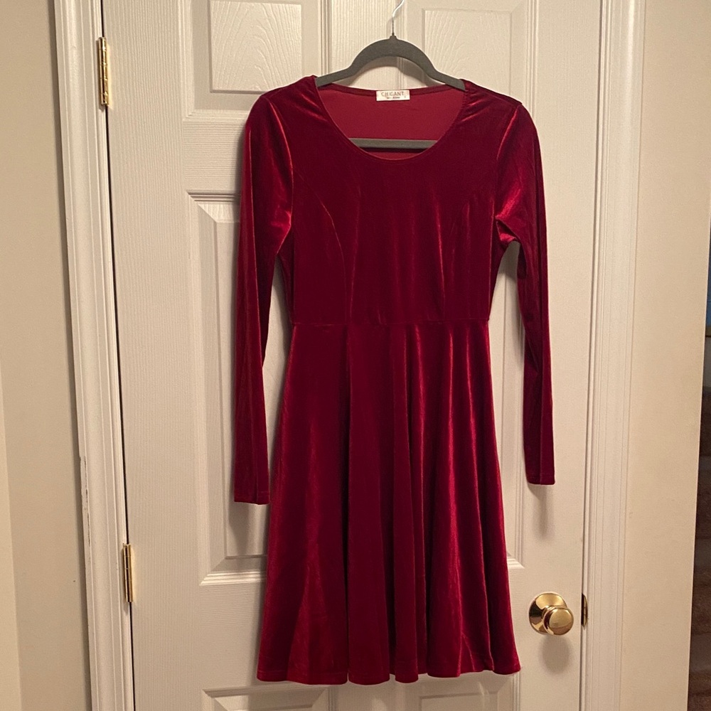 Chigant Rich Red Velvet Dress…size S